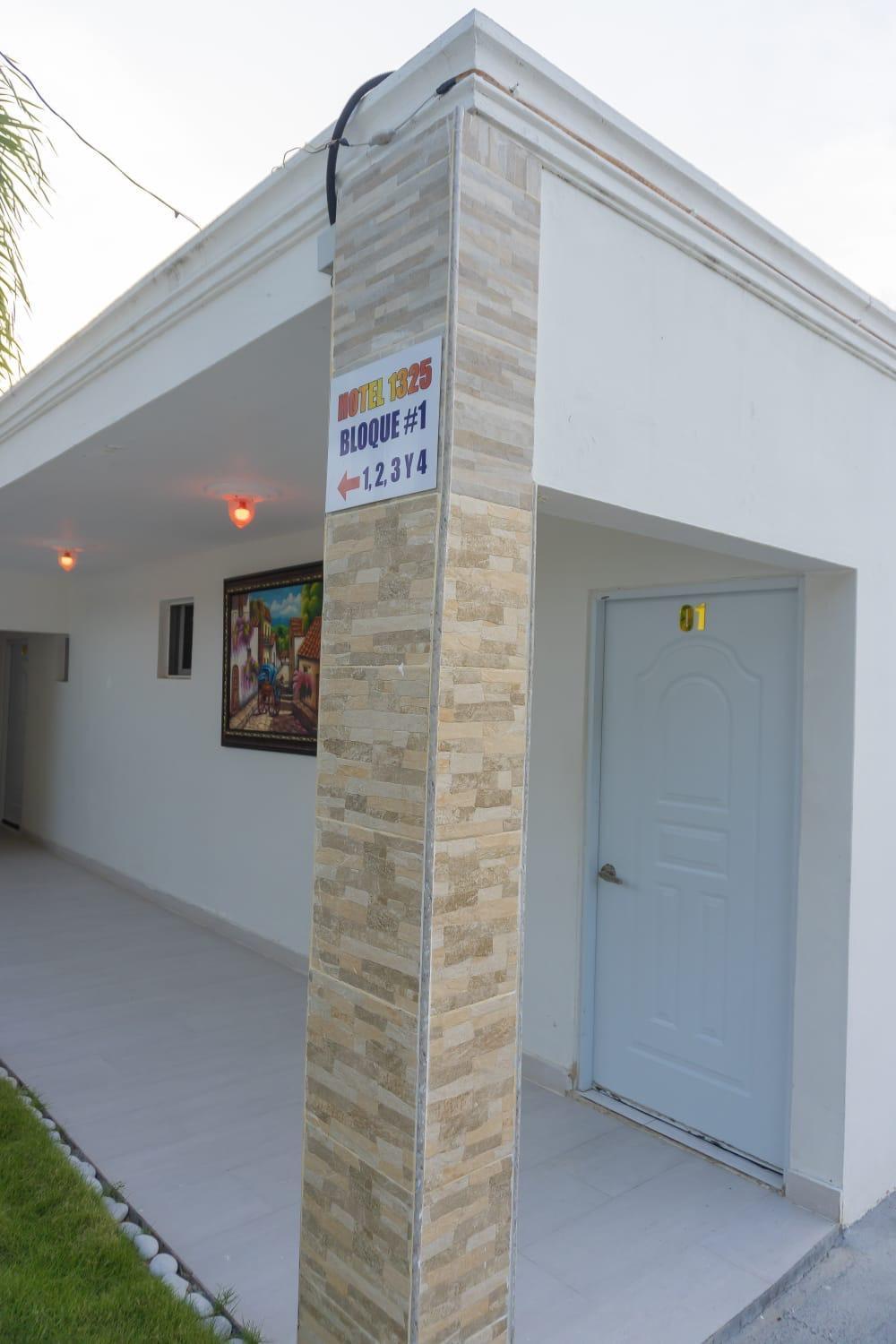 Hotel1325 باني المظهر الخارجي الصورة